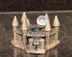 Vintage WAPW Fine Pewter Figurine Castle Camelot King Arthur Myth Magic Fantasy - Picture 1 of 10