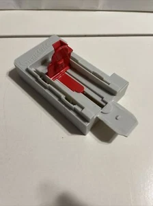 Hot Wheels GNM22 Mario Kart Bowsers Castle Chaos Part - Launcher Base - Red - Picture 1 of 4