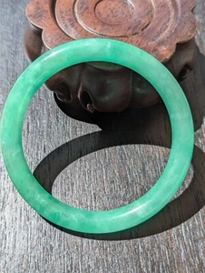 Untreated Genuine Natural Chinese Apple Green Jade Jadeite Bracelet - Picture 1 of 9