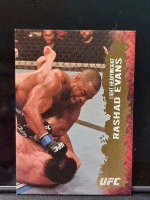 Rashad Evans #44 2009 Topps UFC Round 2 Thick Gold Parallel - Image 1 of 2