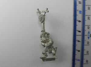 SKAVEN SLAVE STANDARD BEARER Metal Army Slaves Command Warhammer 1990s PA2 - Imagen 1 de 3