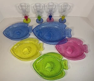Vintage Colorful Fish Shaped Plate Cups Picnic Plates Plastic Server Dish Set - Picture 1 of 5