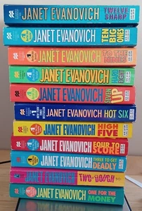 Lot 11 Janet Evanovich Stephanie Plum #1 thru 10 and #12 - Picture 1 of 5