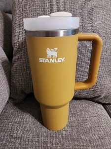 STANLEY QUENCHER H20 FLOWSTATE TUMBLER 40OZ - MUSTARD  - Picture 1 of 11