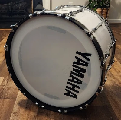 Bajo Ludwig Marching - Blanco 23x16 pulgadas Foto 1 de 4