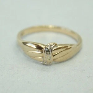 100% Genuine 375 9K Solid Yellow Gold Stylish Band Ring. Size 7 or N 1/2 - Picture 1 of 9