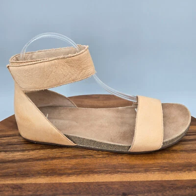 Chocolat Blu Sandals Women's 8 Tan Beige Leather Ankle Strap Flat Comfort Shoes - Image 1 of 4