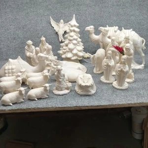 Vintage HOLLAND Mold Nativity Set Scene Ceramic Hand Painted 27 Piece  - Picture 1 of 10