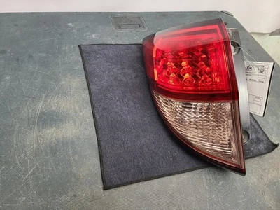 Luz trasera izquierda del conductor montada en cuarto para 16-18 HR-V 1131128 Foto 1 de 4