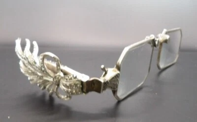 Increíbles gafas Lorgnette plegables Art Deco con diamantes de imitación y plateadas Foto 1 de 4