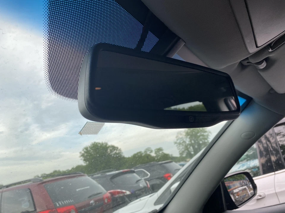 Espejo retrovisor interior delantero central usado se adapta a: Kia Sorento 2012 con d automático Foto 1 de 4