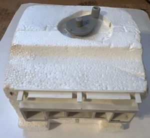 Whirlpool Refrigerator Air Diffuser 1118774 - Picture 1 of 5