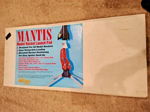 Aerotech Mantis Model Rocket Launch Pad - Rockets of All Sizes! New In Box! - Picture 1 of 2