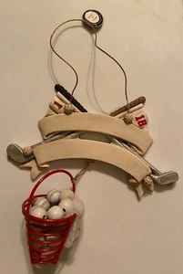 Diseño Licenciado BRN Colgante Golf Decoración 9"x 5" ~ Palos, Pelotas, Cesta, Toalla - Imagen 1 de 7