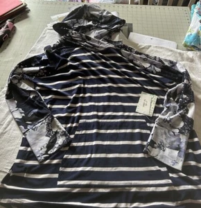 Lularoe Amber Hoodie 2XL Floral Striped Sleeve navy white NWT - Picture 1 of 6