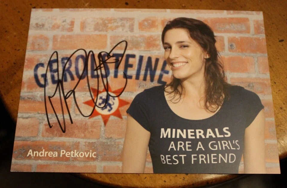 Andrea Petkovic AUTOGRAPH ~ 4x6 Index Card ~ GEROLSTEINE - Image 1 of 1