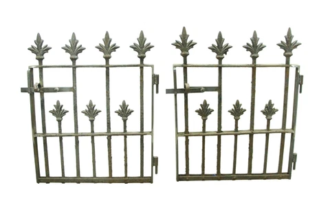 Brooklyn Brownstone Fleur de lis Iron Garden Gate Cover