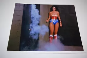 Lynda Carter Wonder Woman pinup 8x10 glossy photo Busty Sexy Cleavage tv 1279 - Picture 1 of 1