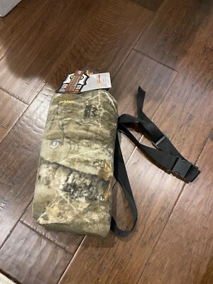 HOT SHOT Men’s Insulated Camo Reversible Fleece Hand Muff – Realtree/Blaze - Image 1 of 3