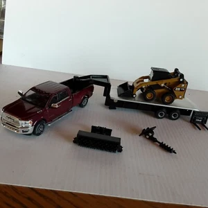 1/64 2022 Ram 3500 mit Anhänger Cat 272D2 Kompaktlader - Bild 1 von 2