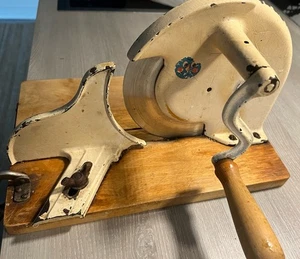 Brotschneidemaschine manuell Holzkurbel Zassenhaus Schwelm m. Holzbrett 30er - Bild 1 von 3