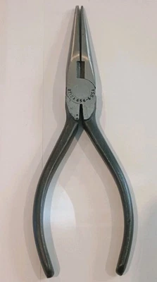 Vintage Utica 654-6 needle-nose pliers w/cutter, USA, very good condition - Image 1 of 4