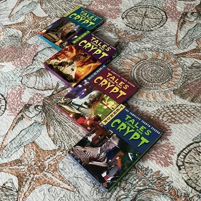 LOT of 12 Movies & TV DVDs: Tales from the Crypt Complete Season Box Set Collect - Image 1 of 4