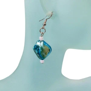 1" Turquoise Color Mother of Pearl Shell Handmade Drop Dangle Earring - Picture 1 of 5
