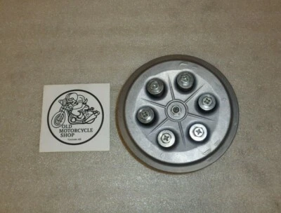 1984 84 YAMAHA IT250 INNER CLUTCH HUB AND PRESSURE PLATE WITH SPRINGS - Image 1 of 4
