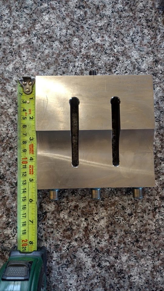 BRANSON ULTRASONIC WELDER HORN 416-570-1268 Silver Booster Maximum 5.5x5.25x1.5  - Image 1 of 4