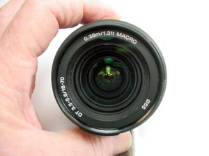 Sony Alpha 18-70mm F/3.5-5.6 DT Autofocus Zoom Lens {55} w/ caps | E++ | $59 PP - Picture 1 of 3