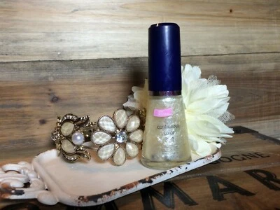 1 CoverGirl непрерывный цвет 3 в 1 лак для ногтей выбрать из 19 сняты с производства цвета - Изображение 1 из 4