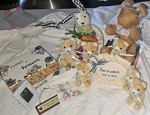 Lot 20 Craft Bears Articulated New Rabbits Plaques Embroidered Displays More New - Picture 1 of 18