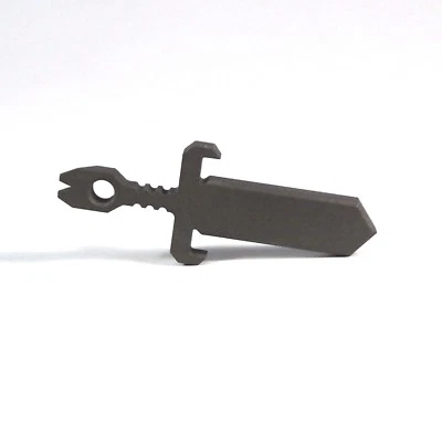 Titanio EDC Multi Herramientas Adorno Cuchillo Caído Colgante ESPADA Exterior Senderismo Foto 1 de 4