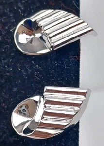 Pendientes Vintage Tono Plata Metal Diseño Art Deco Acanalado Tornillo Trasero 3/4" - Imagen 1 de 5