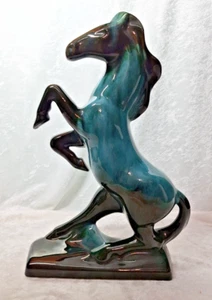 Blue Mountain Keramik Aufzucht Pferd 14" grün blaue Glasur - Bild 1 von 13
