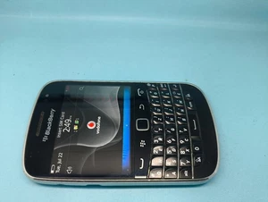 BlackBerry Bold 9900 Unlocked QWERTZ Mobile Phone ISSUE - Picture 1 of 5