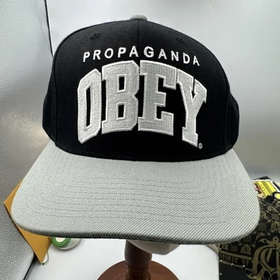 Boné Propaganda Obey ajustável Snapback streetwear arte de rua preto cinza - Imagem 1 de 4
