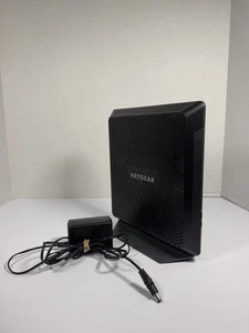 NETGEAR Nighthawk AC1900 C7000V2 Wi Fi Cable Modem Router - Picture 1 of 4