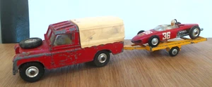CORGI GIFT SET 17 LAND ROVER WITH FERRARI RACING CAR ON TRAILER MADE IN ENGLAND - Imagen 1 de 10