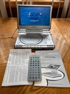 REPRODUCTOR DVD PORTÁTIL MAGNAVOX MPD850 CON CONTROL REMOTO PANTALLA AJUSTABLE Y ADAPTADOR - Imagen 1 de 10