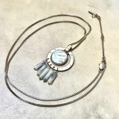 Collar Madreperla Kenneth Cole, Colgante Borla Tono Dorado en Cadena - 36" Foto 1 de 4