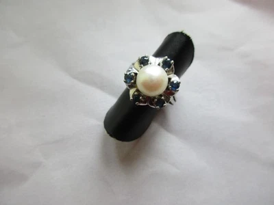 Damenring 14 Karat Weißgold mit Zuchtperle und 6 Saphiren - Bild 1 von 4