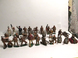 RARE LOT OF 28 VINTAGE ANTIQUE CAST IRON METAL LEAD WW2 OLD TOY SOLDIERS SOLDIER - Picture 1 of 12