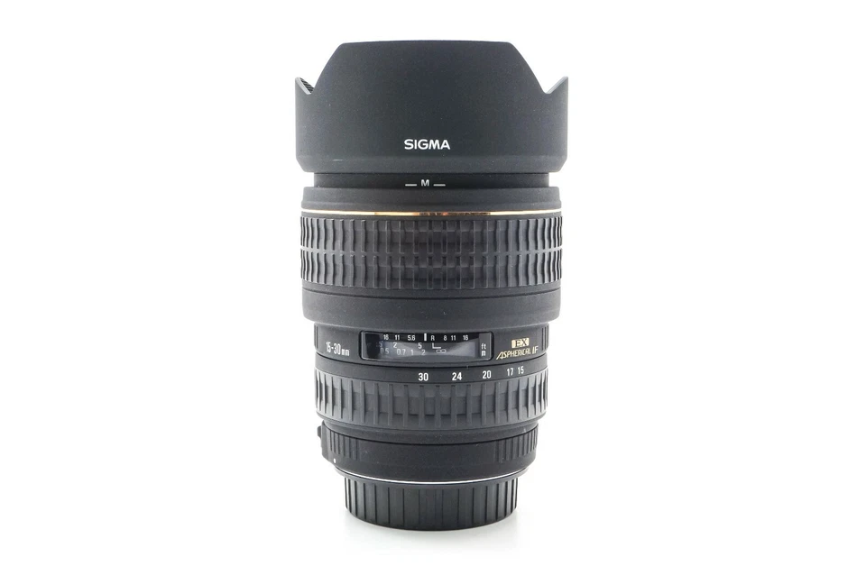 Sigma AF 15-30mm f3.5-4.5 EX DG Aspherical Lens for Canon EF Mount Camera Body - Image 1 of 1