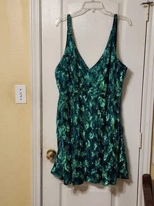 New RaeVynn Milla Curve Green Sequence Women's Dress UK 28 US Size 24 - Picture 1 of 8