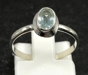 Blue topaz solid Sterling Silver ring oval size P, 6 x 4mm, small stone. New. - Picture 1 of 6
