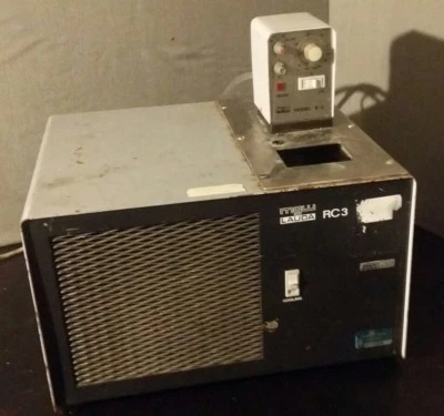 BRINKMANN MGW LAUDA RC3 MODEL B-2 HEATING REFRIGERATING WATER BATH RC 3 T RC3T - Image 1 of 3