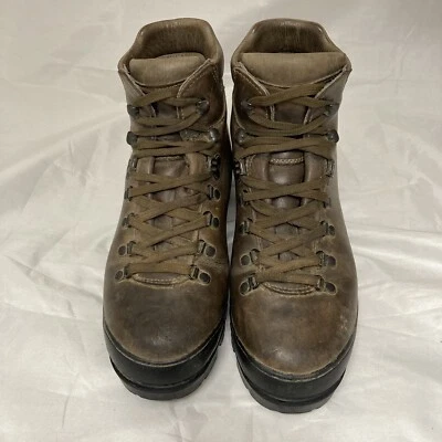 Scarp Size 39  BX US  7 Brown Leather Lace Up Backpacking Hiking Boots. Vintage - Image 1 of 4
