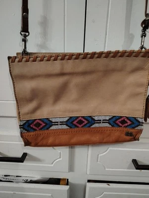 Сумочка через плечо SAK Iris Demi клатч 3 направления - желтовато-коричневая / коричневая - Изображение 1 из 4